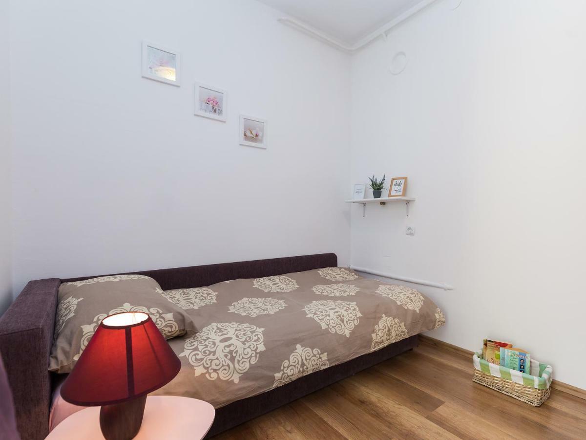 Apartment Lory'S Place Pula Dış mekan fotoğraf