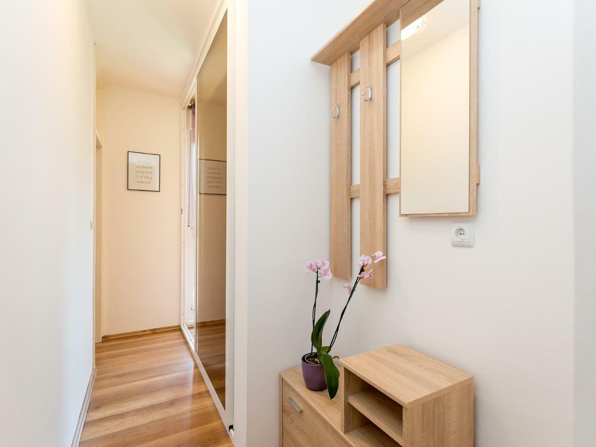 Apartment Lory'S Place Pula Dış mekan fotoğraf